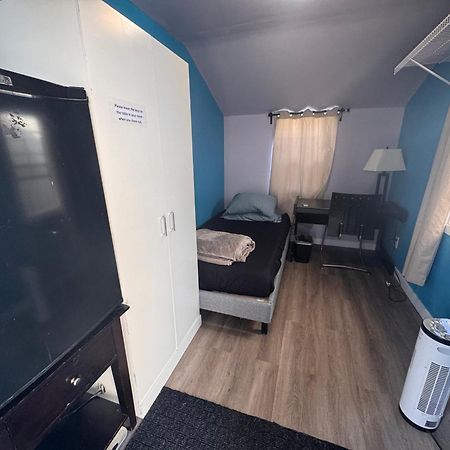 Ranny'S Private Rooms YYC Eksteriør bilde